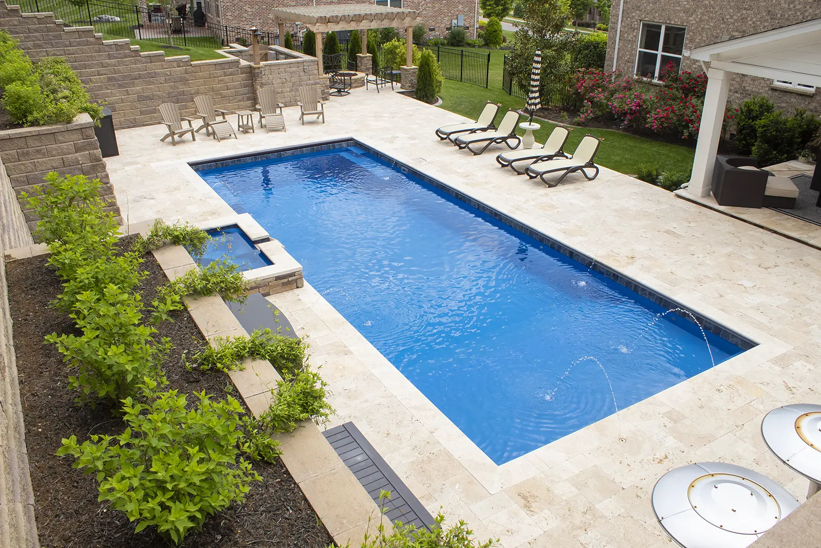 The Leisure Pools Pinnacle™ - let us install your pool in Vancouver, CA